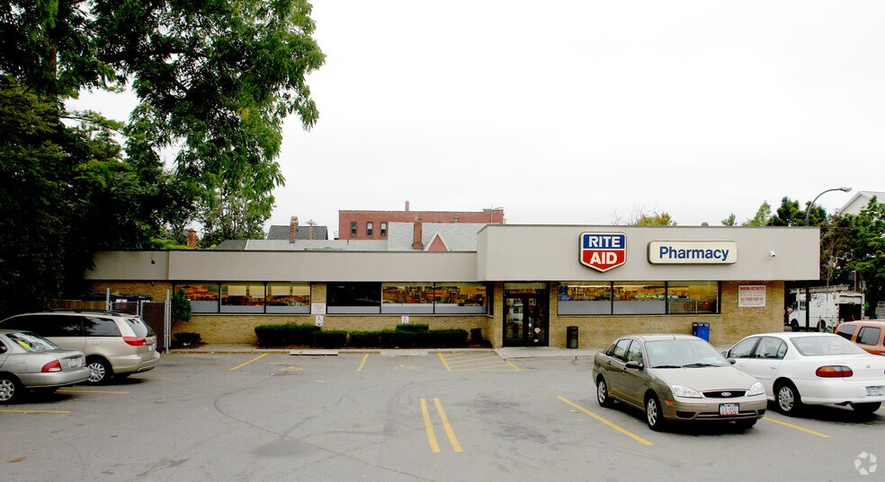 424 Elmwood Ave, Buffalo, NY à louer - Photo de l’immeuble – Image 3 sur 4