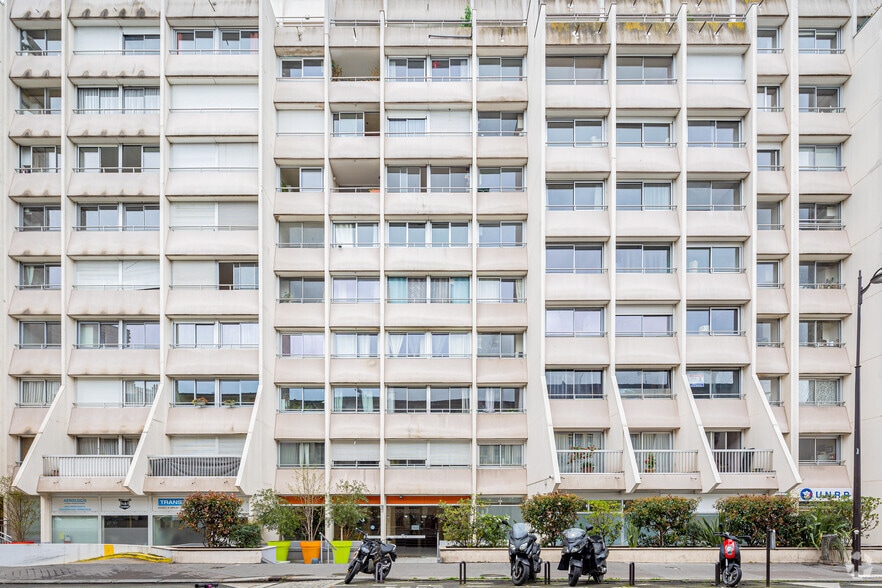 42 Rue De L'Aqueduc, Paris à louer - Photo de l’immeuble – Image 3 sur 3