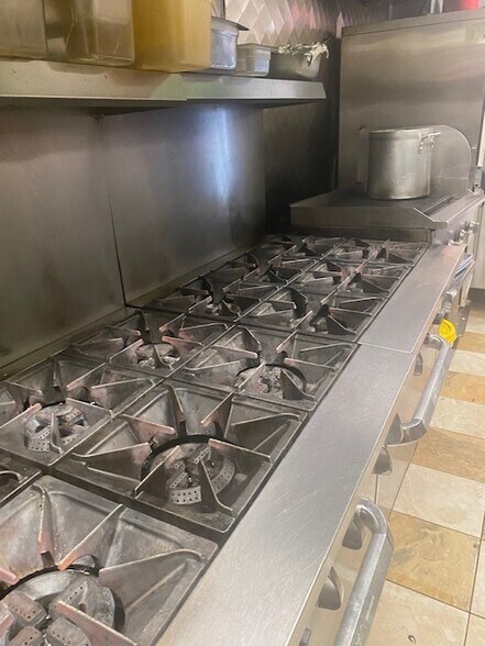 726 Courtlandt Ave, Bronx, NY à louer - Photo intérieure – Image 2 sur 29