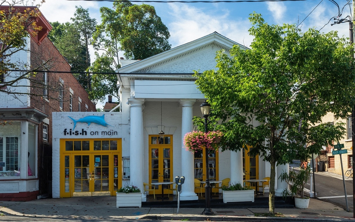 286 Main St, Port Washington, NY à louer Photo de l’immeuble– Image 1 sur 3