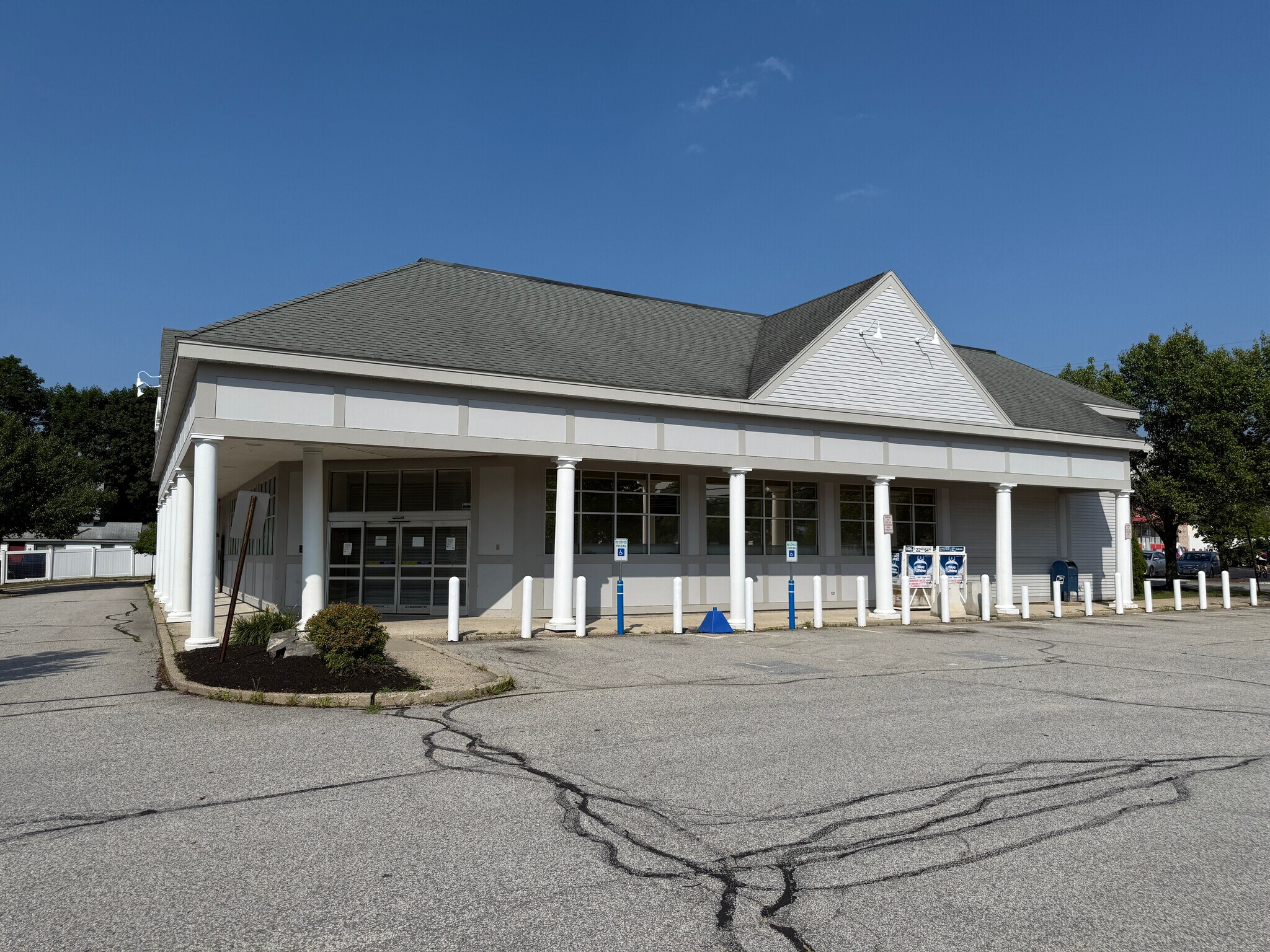 41 Carroll St, Pittsfield, NH à vendre Photo principale– Image 1 sur 8