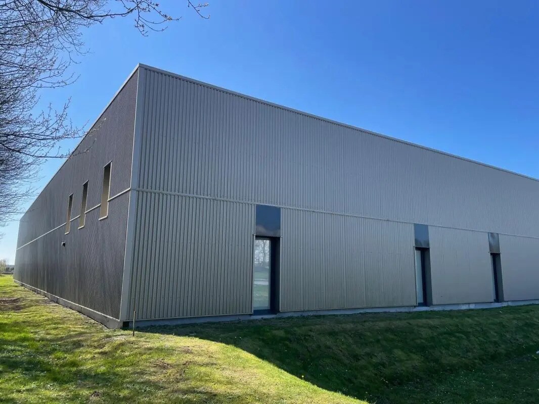 Local d’activités dans Saint-Avé à louer Photo de l’immeuble– Image 1 sur 5