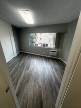 11608-11614 Chayote St, Los Angeles, CA à louer Photo intérieure– Image 2 sur 8