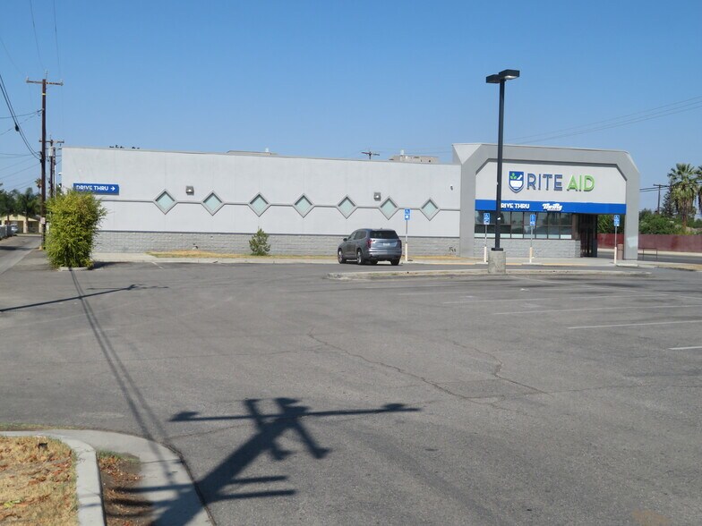 1425 S H St, Bakersfield, CA à vendre - Photo de l’immeuble – Image 3 sur 9