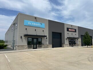 Plus de détails pour 222-234 NW Sunrise Dr, Waukee, IA - Local d’activités à vendre