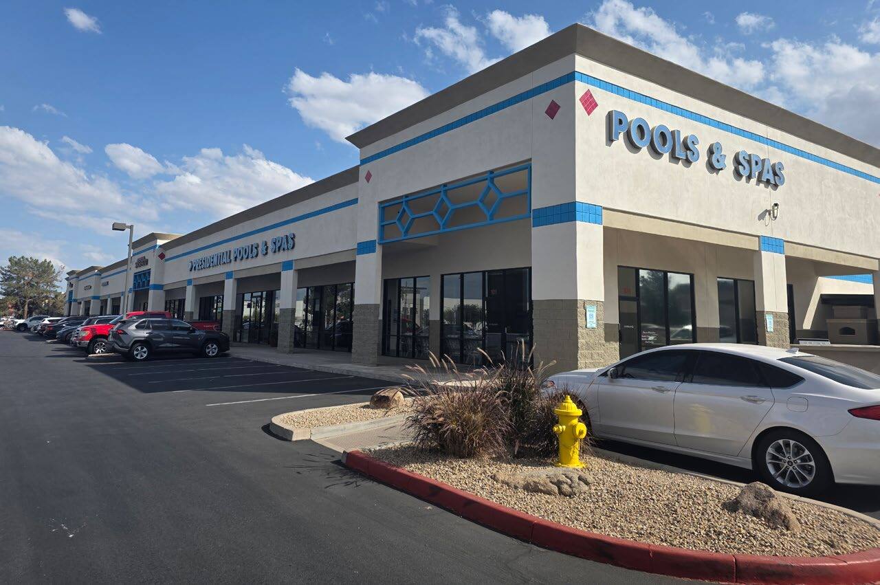 525 E Baseline Rd, Gilbert, AZ à louer Photo de l’immeuble– Image 1 sur 7