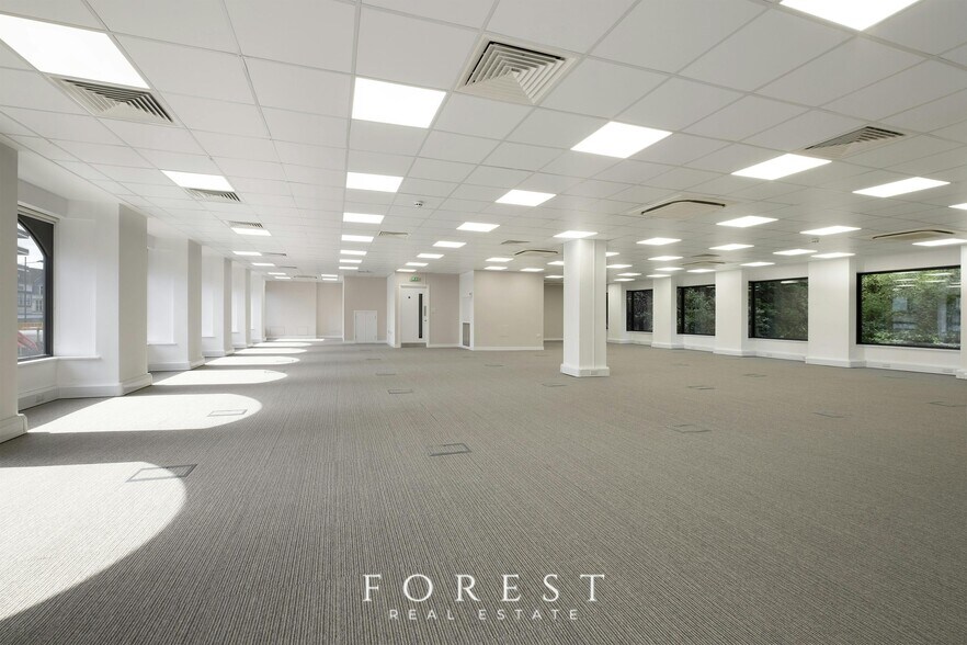 108-110 Finchley Rd, Londres à louer - Photo de l’immeuble – Image 2 sur 22
