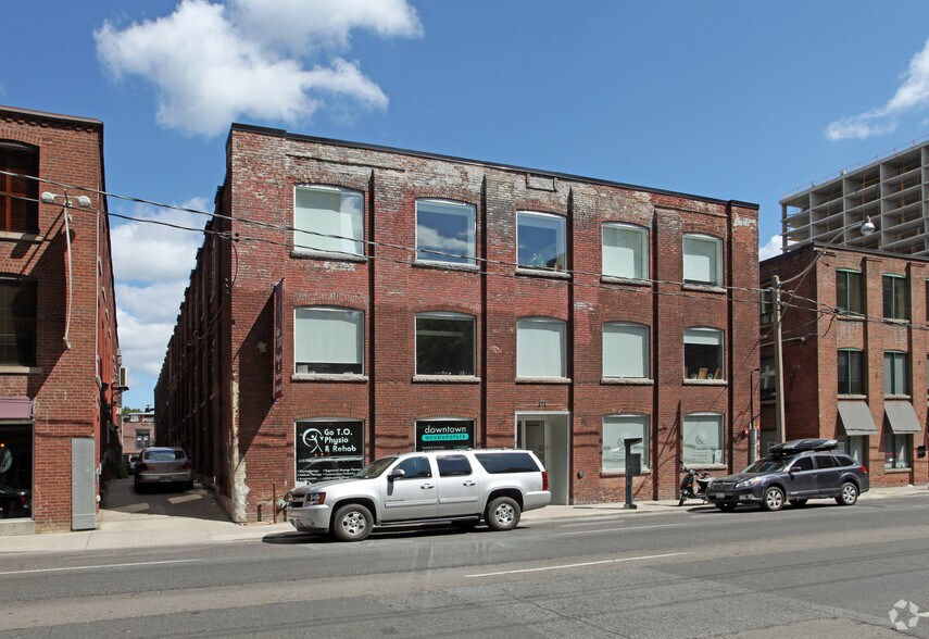 272 Richmond St E, Toronto, ON à louer - Photo de l’immeuble – Image 2 sur 2