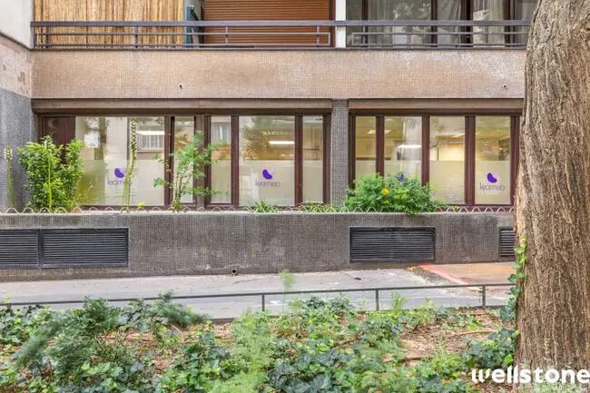 Plus de détails pour 130 Rue De Clignancourt, Paris - Bureau à louer