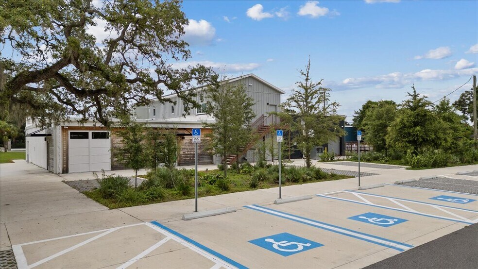 3800 N Nebraska Ave, Tampa, FL à louer - Photo de l’immeuble – Image 3 sur 7