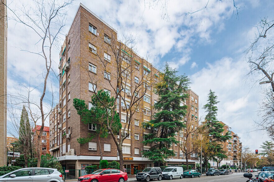 Espace de coworking dans Madrid, Madrid à louer - Photo principale – Image 1 sur 2