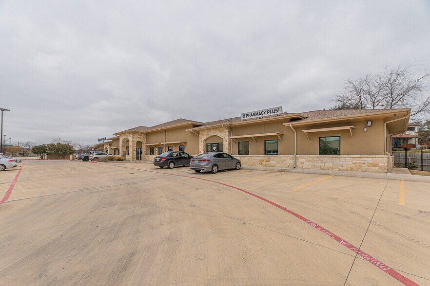 9026 Culebra Rd, San Antonio, TX à louer - Photo de l’immeuble – Image 3 sur 29