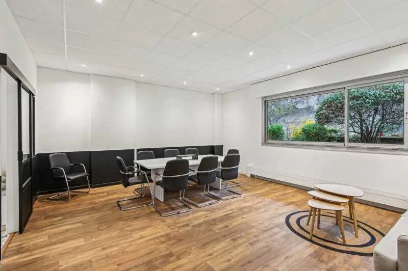 Bureau dans Paris à louer - Photo de l’immeuble – Image 2 sur 7