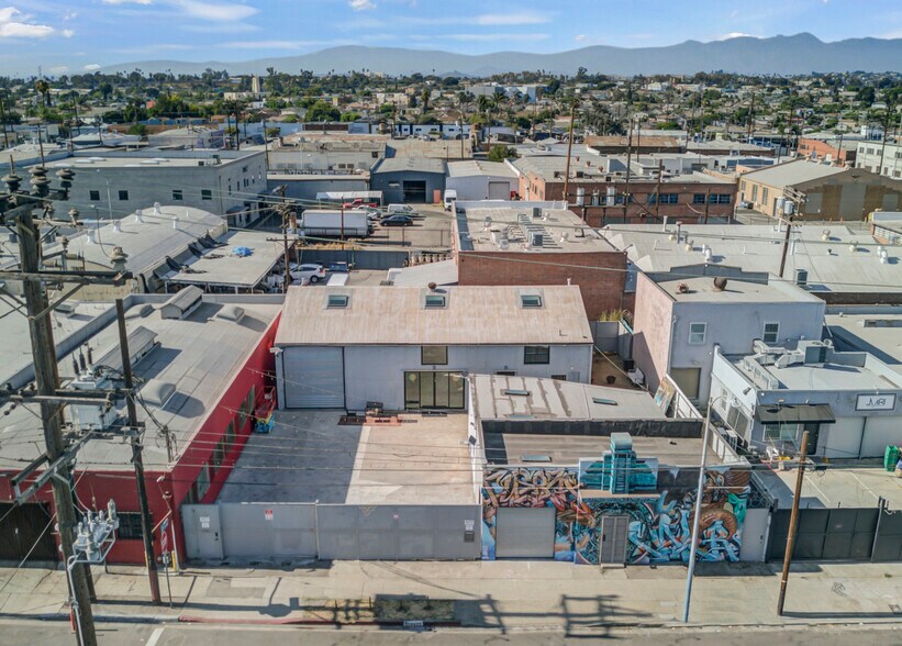 3475 Union Pacific Ave, Los Angeles, CA à vendre - Photo de l’immeuble – Image 3 sur 29