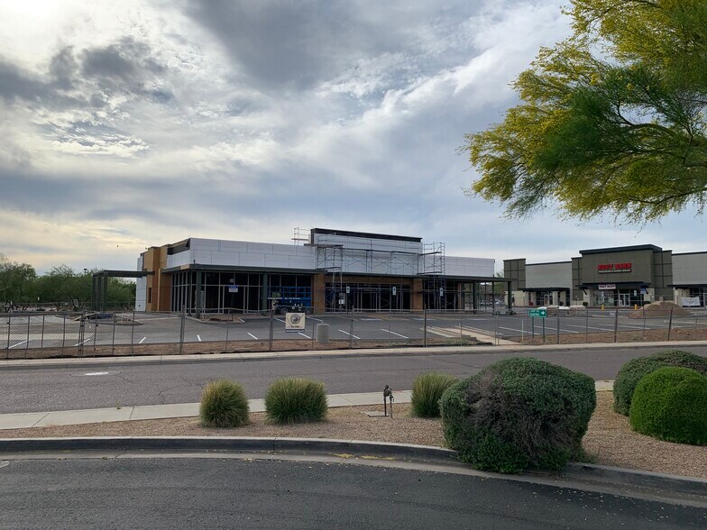 14850 N 87th St, Scottsdale, AZ à louer - Photo de l’immeuble – Image 2 sur 5