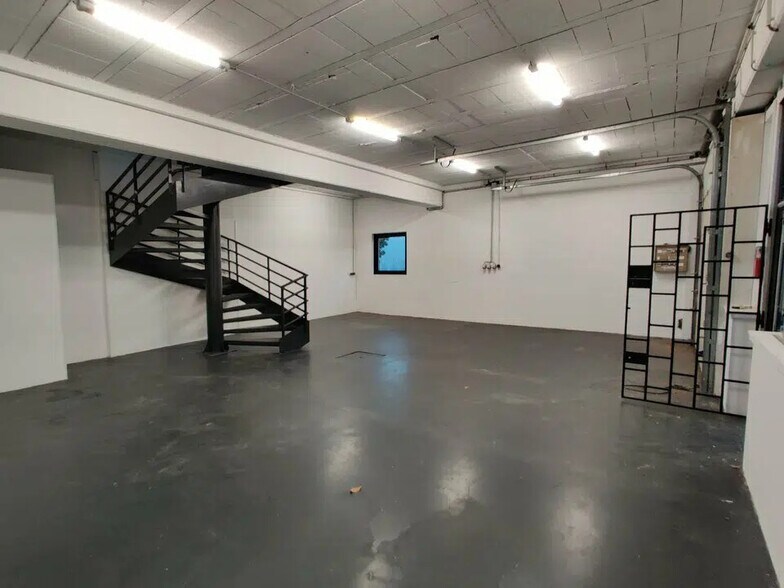 Local d’activités dans Bondoufle à louer - Photo intérieure – Image 3 sur 6