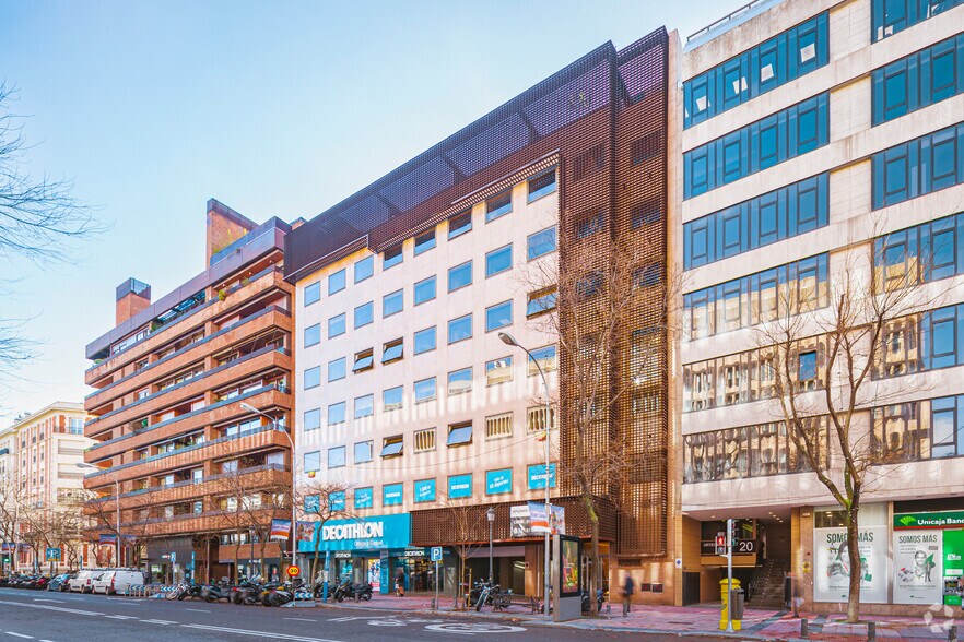 Calle José Ortega y Gasset, 22-24, Madrid, Madrid à louer - Photo principale – Image 1 sur 3