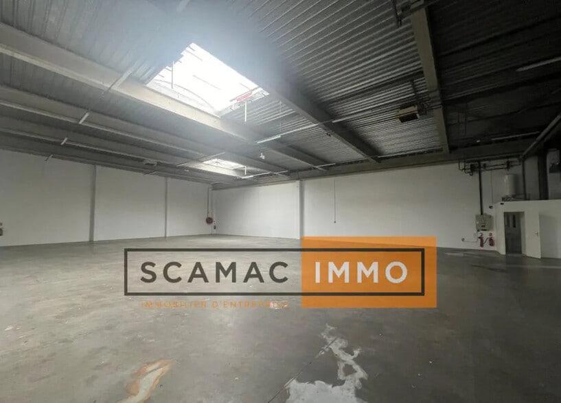 51 Bis Rue Du Commandant Rolland, Le Bourget à louer - Photo de l’immeuble – Image 3 sur 6
