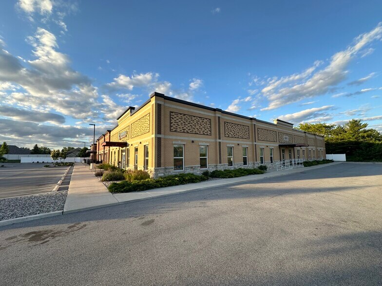 10419 Calumet Ave, Munster, IN à louer - Photo de l’immeuble – Image 3 sur 13