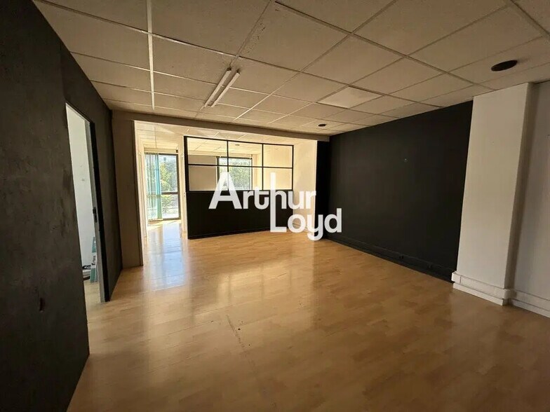 Bureau dans Draguignan à louer - Photo intérieure – Image 2 sur 4