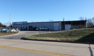 Plus de détails pour 2300 SE Lakewood Blvd, Topeka, KS - Industriel/Logistique à vendre