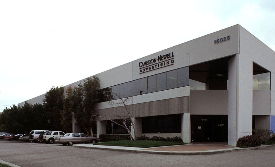 15025-15055 Oxnard St, Van Nuys, CA à louer - Photo de l’immeuble – Image 3 sur 10