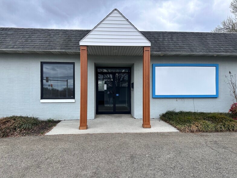 401 Depot St NW, Christiansburg, VA à louer - Photo de l’immeuble – Image 3 sur 12