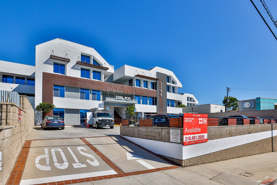 2200 Pacific Coast Hwy, Hermosa Beach, CA à louer - Photo de l’immeuble – Image 2 sur 18