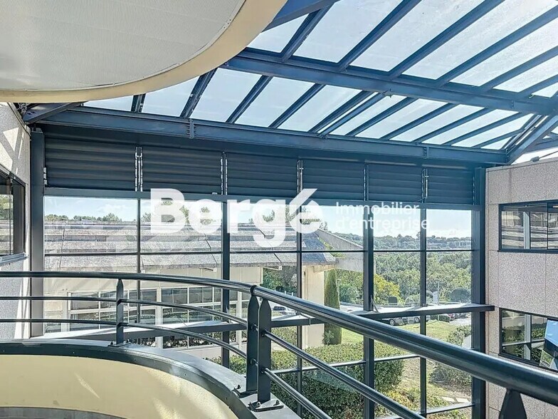 Bureau dans SOPHIA ANTIPOLIS à louer - Photo de l’immeuble – Image 3 sur 11