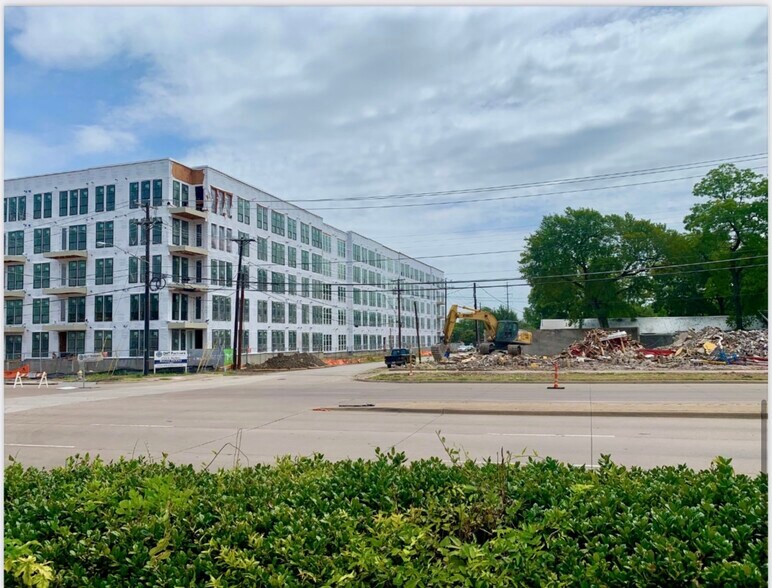 1616-1620 N Beckley Ave, Dallas, TX à vendre - Photo de l’immeuble – Image 3 sur 7