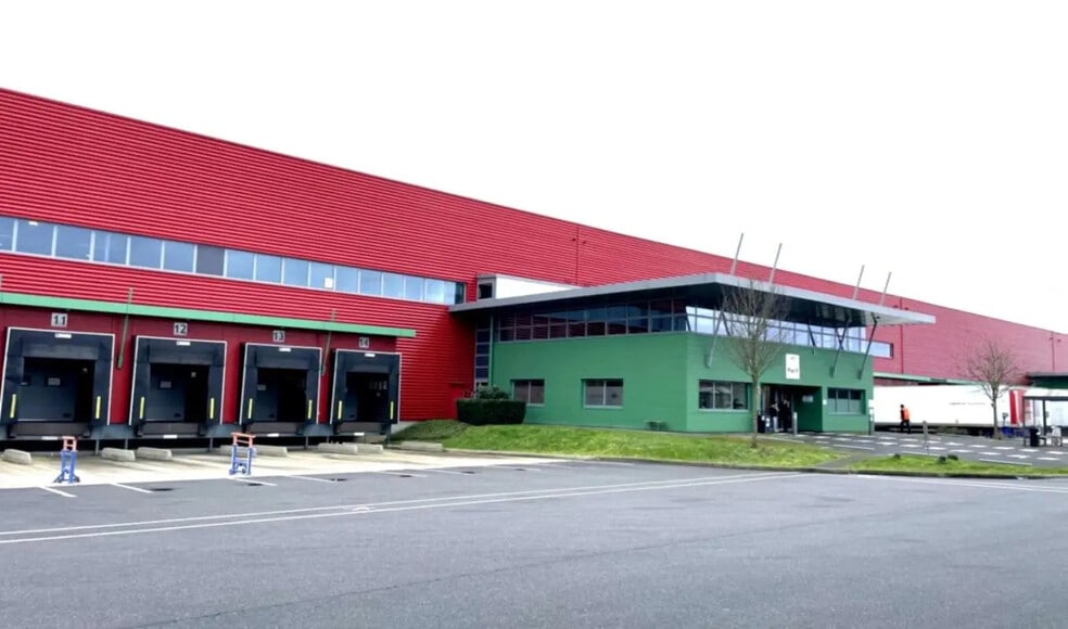 Industriel/Logistique dans Le Coudray-Montceaux à louer - Photo de l’immeuble – Image 1 sur 27