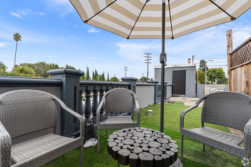 6000 Woodman Ave, Van Nuys, CA à louer - Photo de l’immeuble – Image 3 sur 14