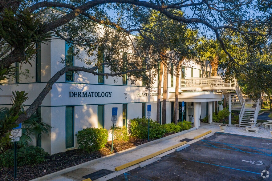 4161 NW 5th St, Plantation, FL à louer - Photo principale – Image 1 sur 6