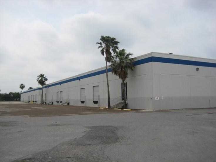 1900 Billy Mitchell Blvd, Brownsville, TX à louer - Photo de l’immeuble – Image 3 sur 4
