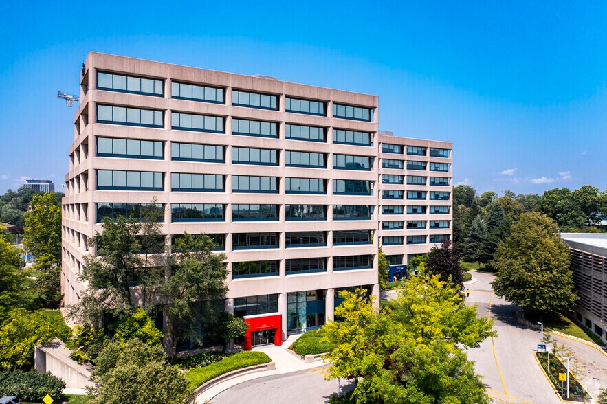 895 Don Mills Rd, Toronto, ON à louer - Photo principale – Image 1 sur 10