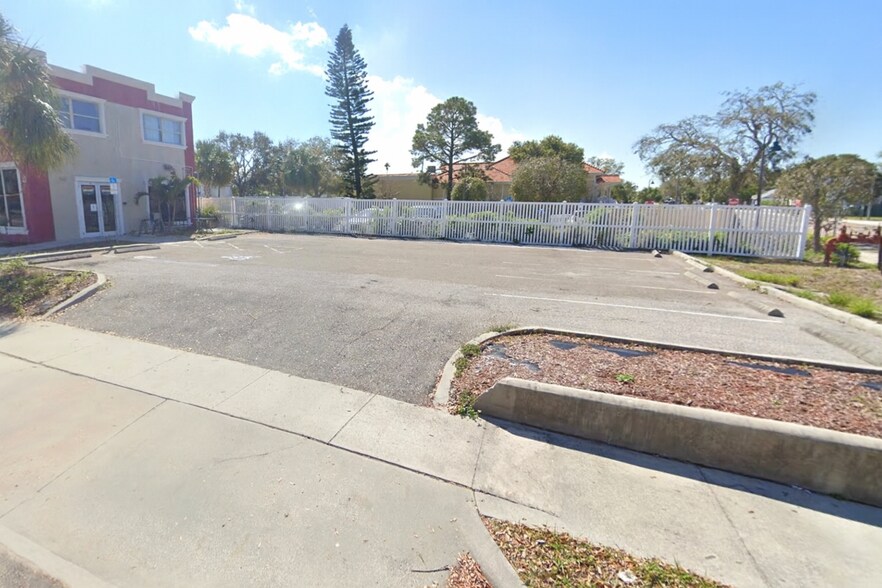 1505-1511 N Fort Harrison Ave, Clearwater, FL à louer - Photo de l’immeuble – Image 3 sur 3