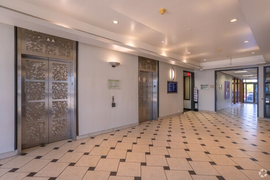 4045 NW 64th St, Oklahoma City, OK à louer - Hall d’entrée – Image 3 sur 11