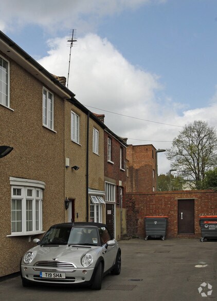 5 Castle Mews, Londres à louer - Photo principale – Image 1 sur 2
