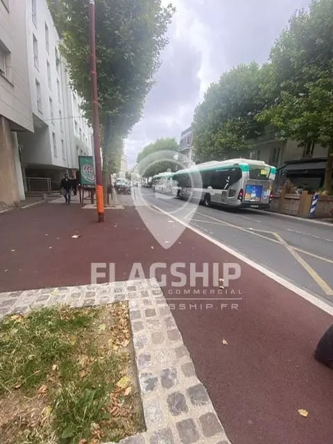 Plus de détails pour Local commercial à louer