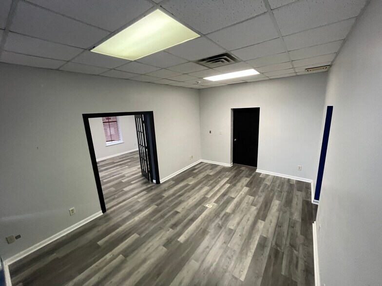 201 W Main St, Plainfield, IN à louer - Photo de l’immeuble – Image 3 sur 5