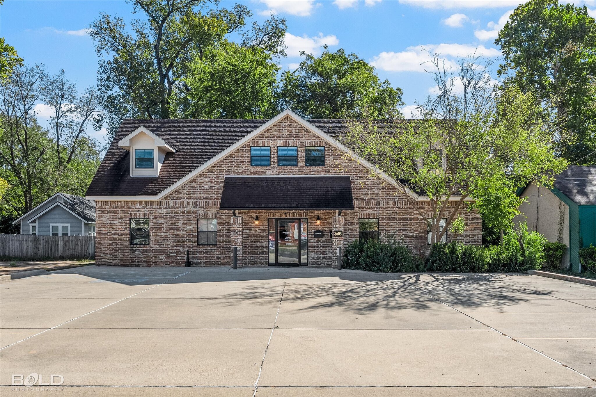 3605 Youree Dr, Shreveport, LA à vendre Photo de l’immeuble– Image 1 sur 43