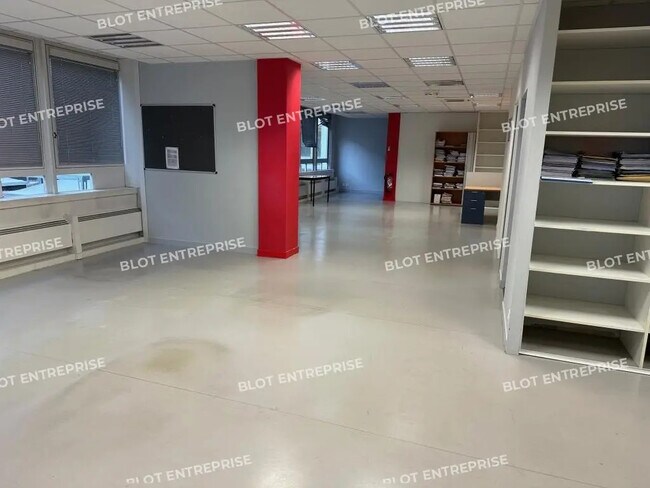 Plus de détails pour Bureau à louer