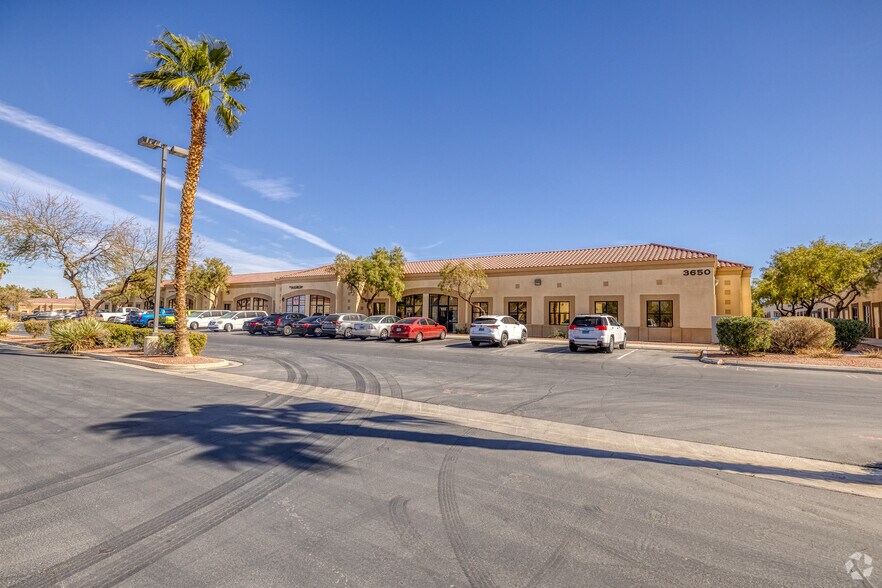 3650 N Rancho Dr, Las Vegas, NV à vendre - Photo principale – Image 1 sur 13