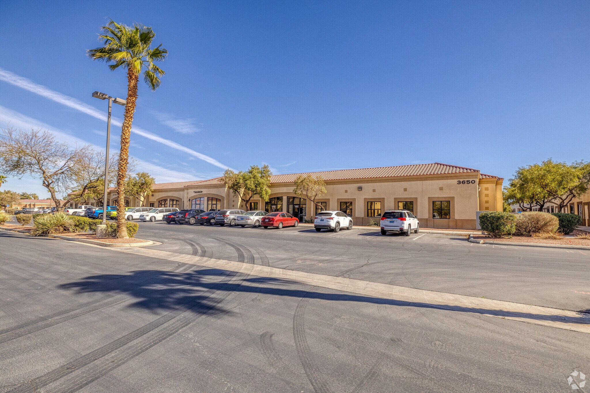 3650 N Rancho Dr, Las Vegas, NV à vendre Photo principale– Image 1 sur 14