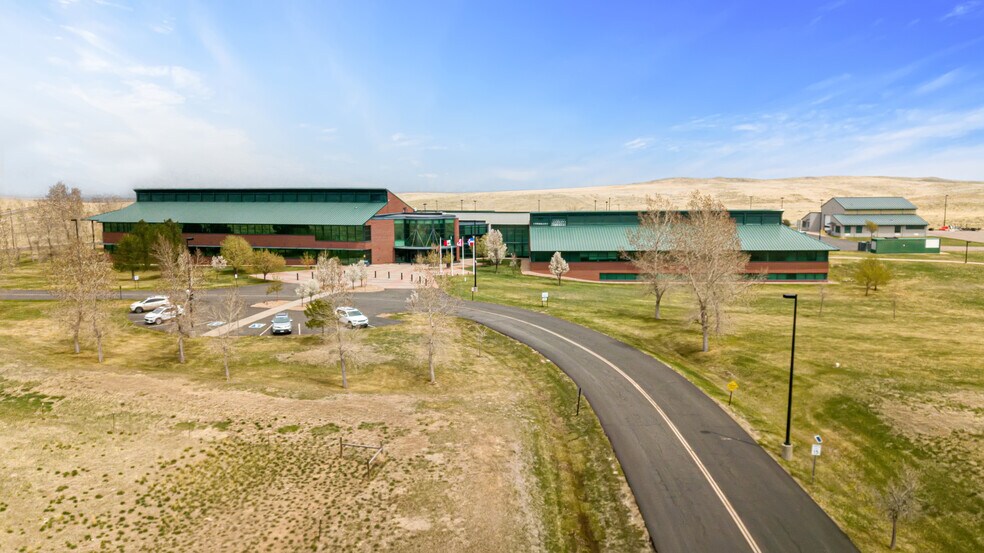 33101 E Quincy Ave, Watkins, CO à louer - Photo de l’immeuble – Image 3 sur 26