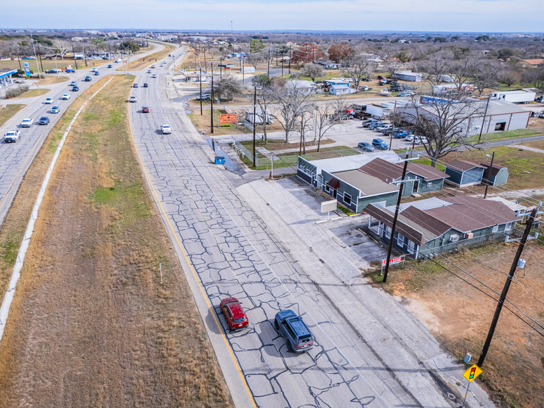 7050 US Highway 87, San Antonio, TX à vendre - Photo de l’immeuble – Image 2 sur 45