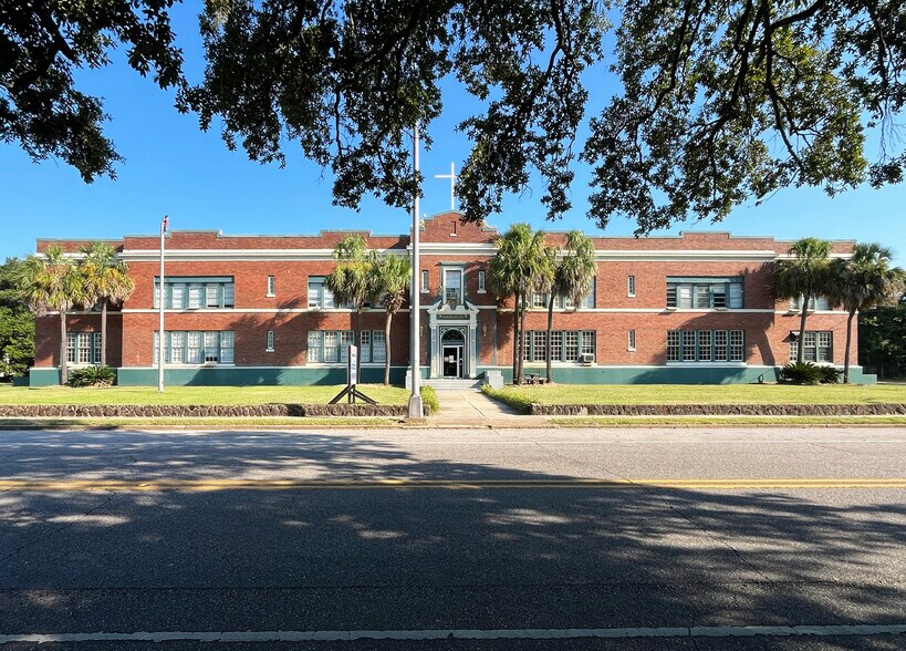 800 St Louis St, Mobile, AL à vendre - Photo de l’immeuble – Image 2 sur 13