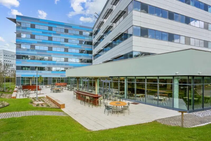 2 Rue Paul Dautier, Vélizy-Villacoublay à louer - Photo de l’immeuble – Image 1 sur 15