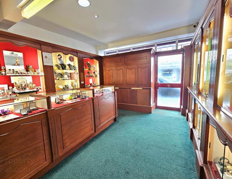 9 Hill St, Newry à vendre - Photo intérieure – Image 2 sur 2