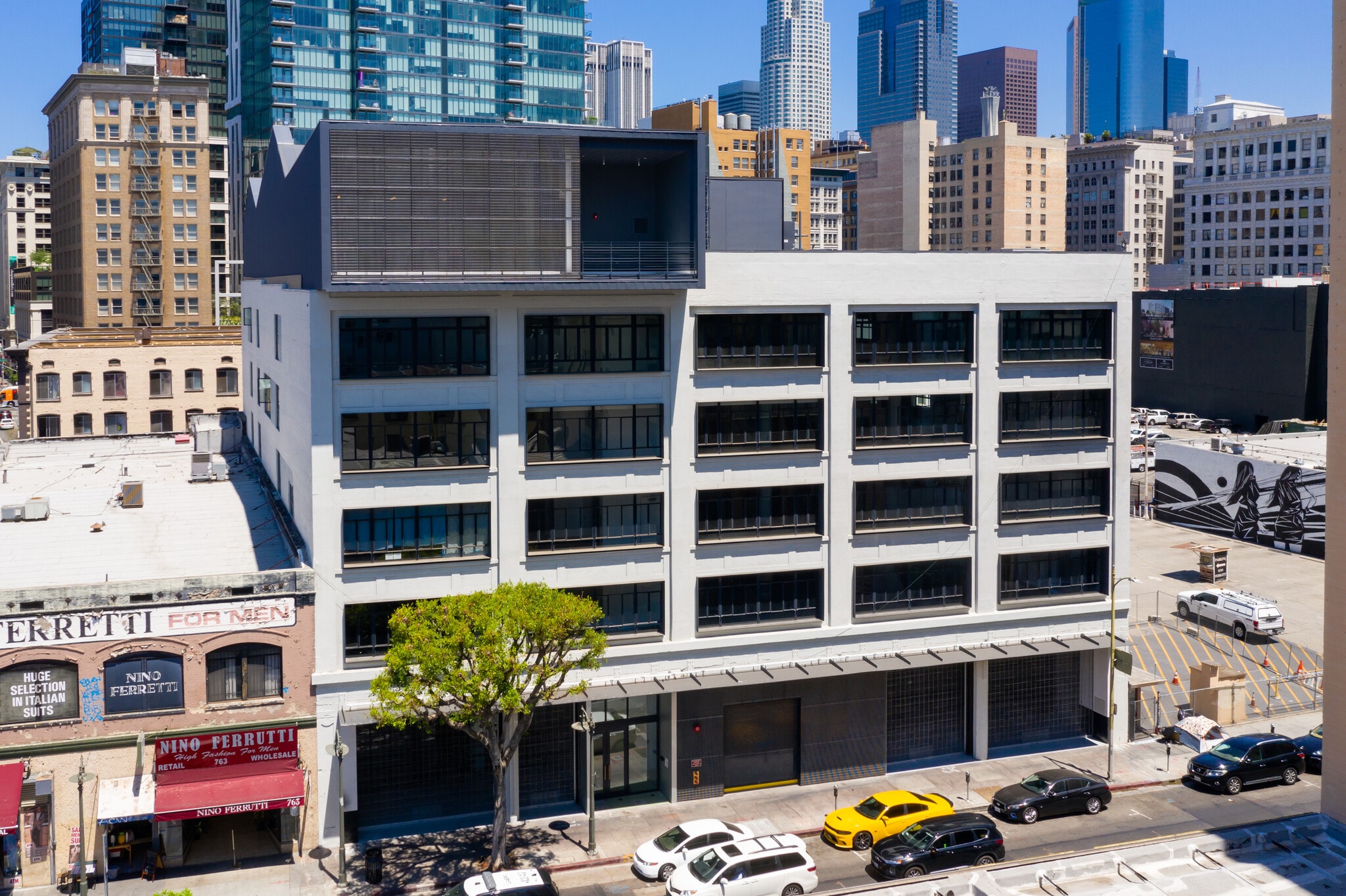 755 S Los Angeles St, Los Angeles, CA à louer Photo principale– Image 1 sur 36